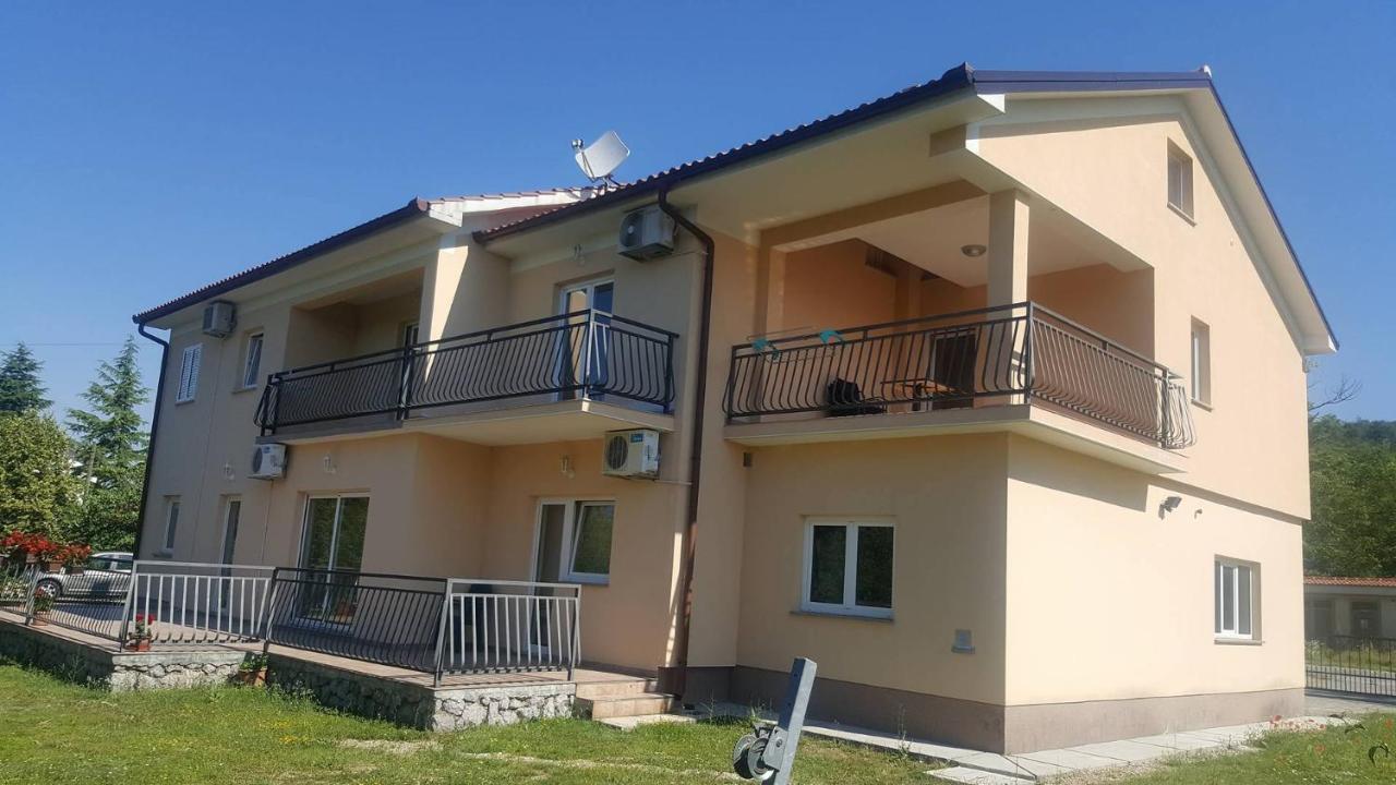 Apartments Barbara Podhum Extérieur photo