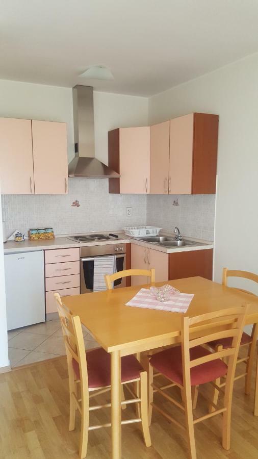 Apartments Barbara Podhum Extérieur photo